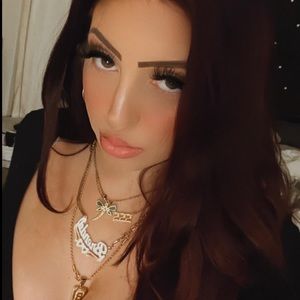 Meet your Posher, Brenda